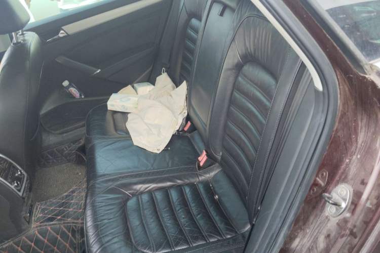 Used Volkswagen Passat 2013 1.8TSI DSG Prestige Edition Left Rear Seat