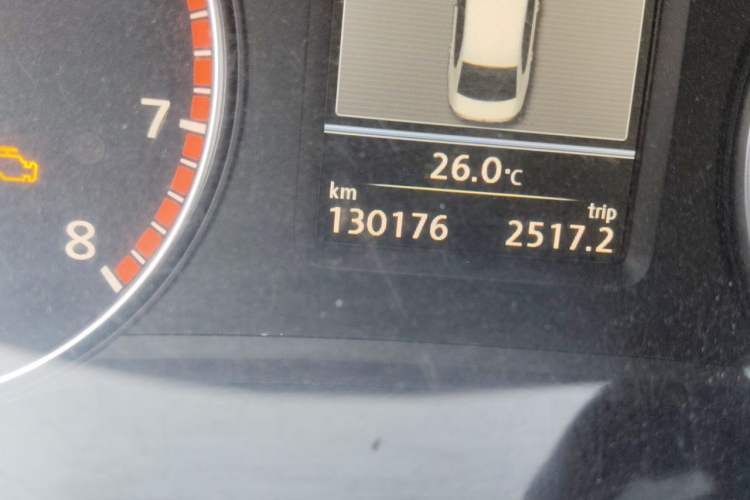 Used Volkswagen Passat 2013 1.8TSI DSG Prestige Edition Odometer Close Up