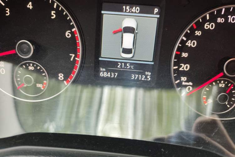 Used Volkswagen Passat 2013 1.8TSI DSG Prestige Edition Odometer Close Up