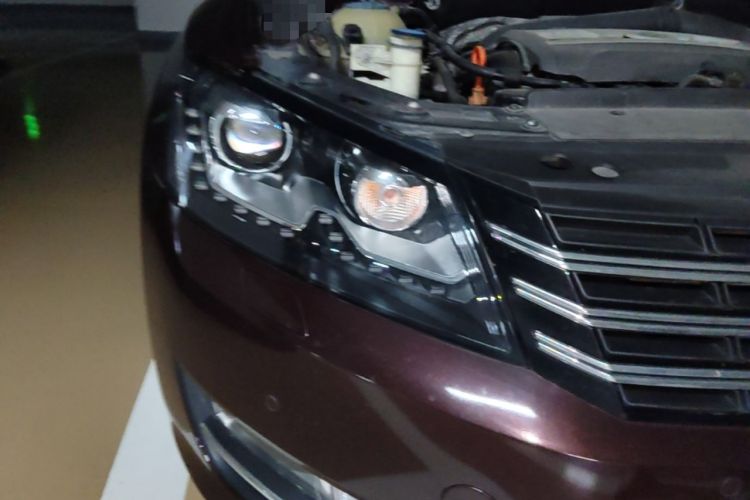 Used Volkswagen Passat 2013 1.8TSI DSG Prestige Edition Right Front Headlight