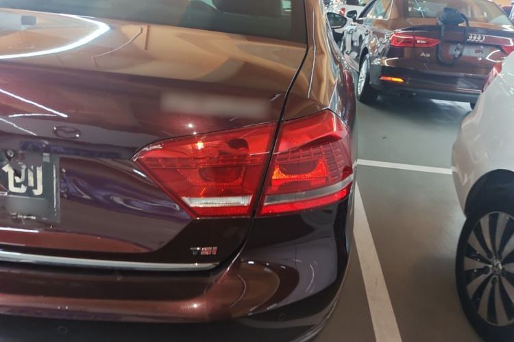 Used Volkswagen Passat 2013 1.8TSI DSG Prestige Edition Right Rear Taillight