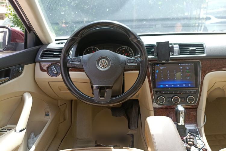 Used Volkswagen Passat 2013 1.8TSI DSG Prestige Edition Steering Wheel