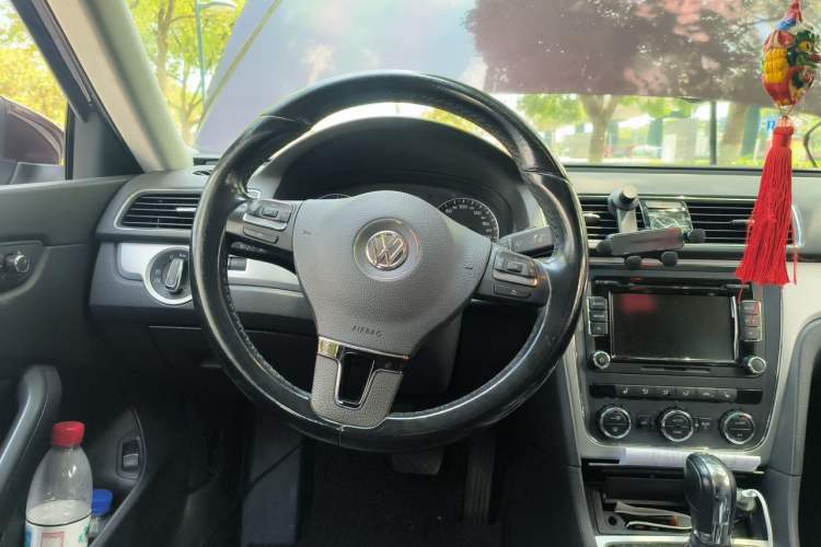 Used Volkswagen Passat 2013 1.8TSI DSG Prestige Edition Steering Wheel