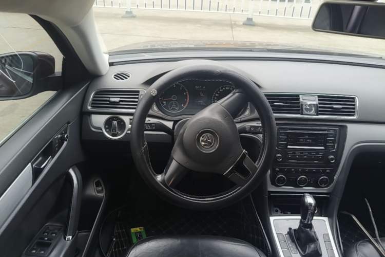 Used Volkswagen Passat 2013 1.8TSI DSG Prestige Edition Steering Wheel