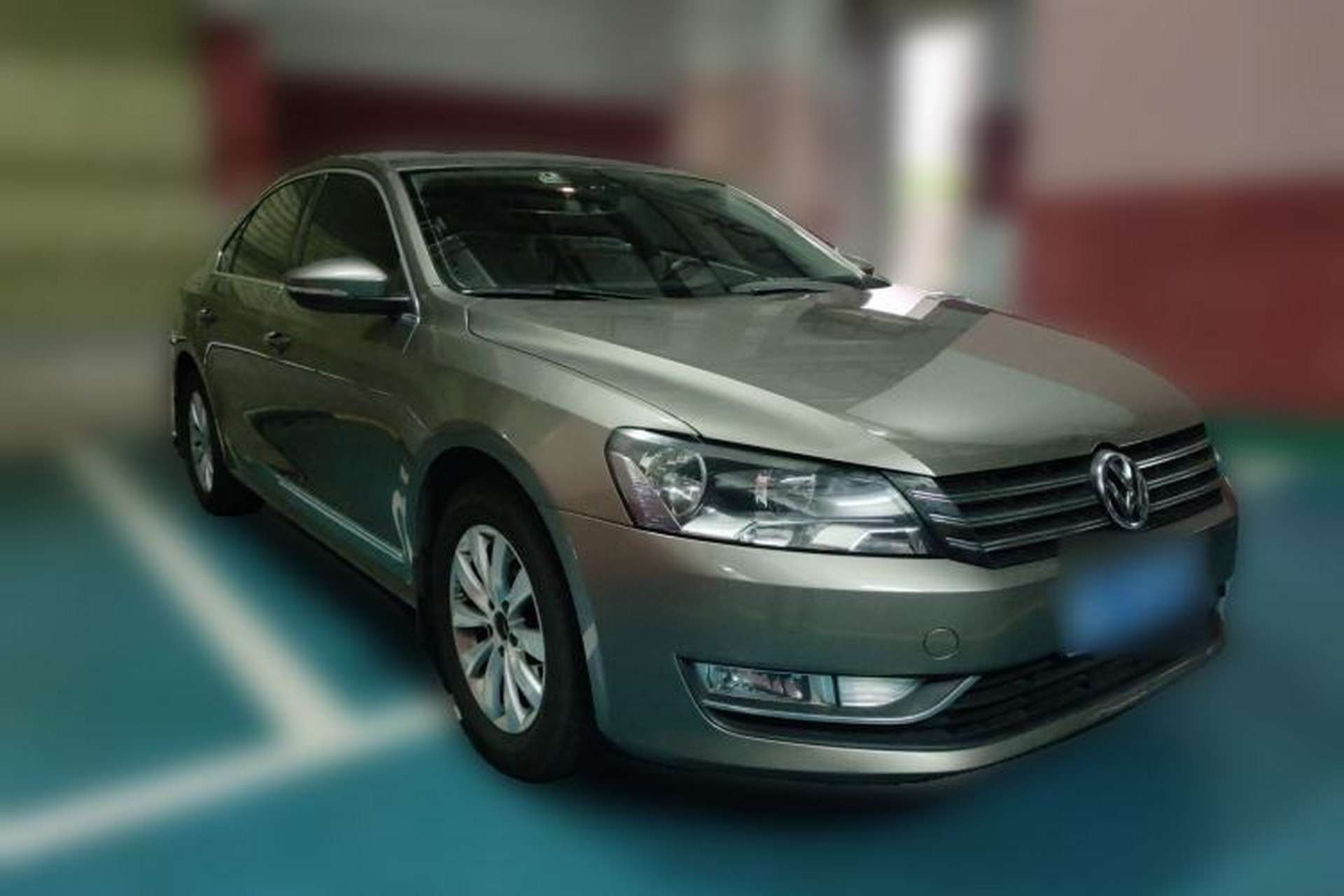 Used Volkswagen Passat 2013 1.8TSI DSG Prestige Edition Front Right 45 Deg