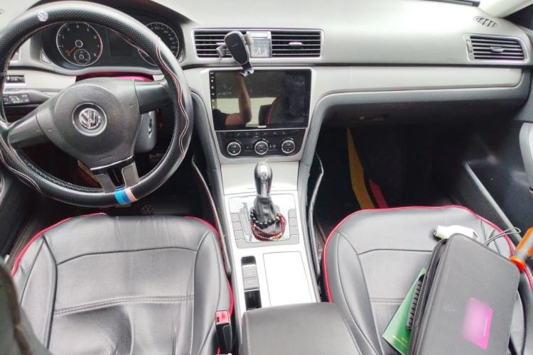 Used Volkswagen Passat 2013 1.8TSI DSG Prestige Edition Center Console