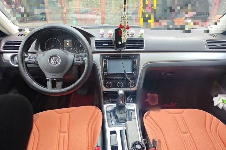 Used Volkswagen Passat 2013 1.8TSI DSG Prestige Edition Center Console
