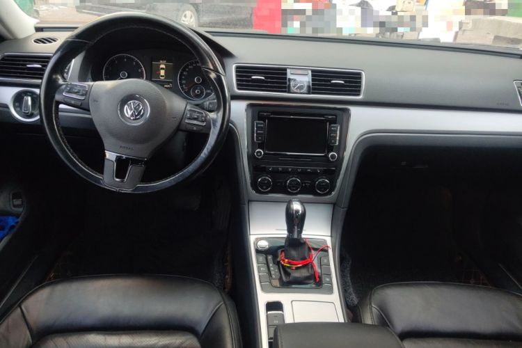 Used Volkswagen Passat 2013 1.8TSI DSG Prestige Edition Center Console