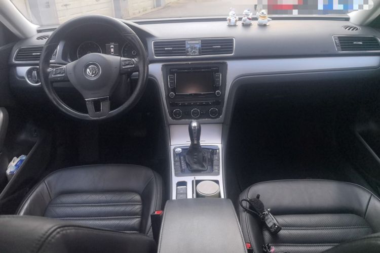 Used Volkswagen Passat 2013 1.8TSI DSG Prestige Edition Center Console