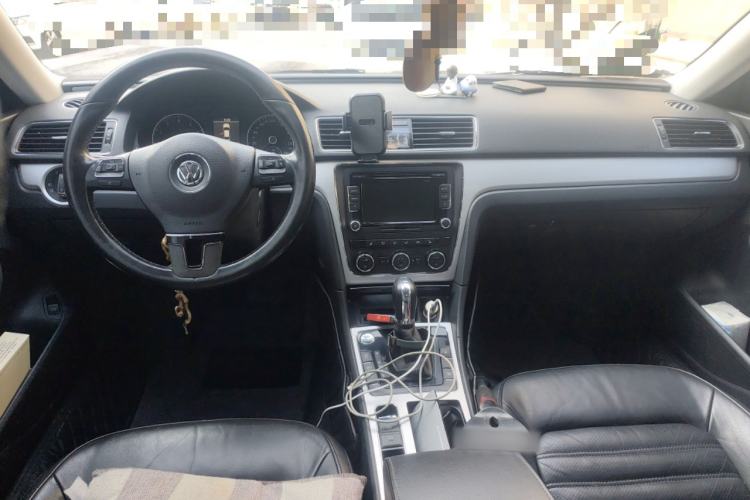Used Volkswagen Passat 2013 1.8TSI DSG Prestige Edition Center Console