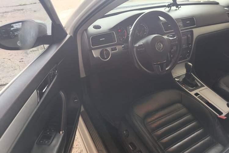 Used Volkswagen Passat 2013 1.8TSI DSG Prestige Edition Driver Seat