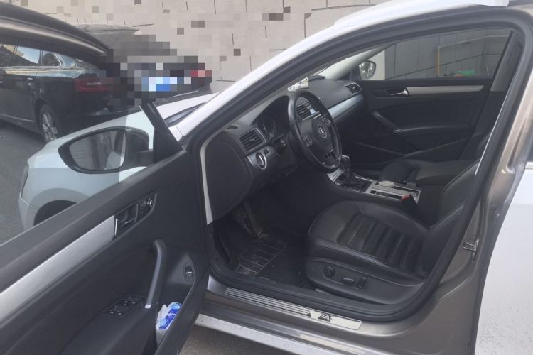Used Volkswagen Passat 2013 1.8TSI DSG Prestige Edition Driver Seat