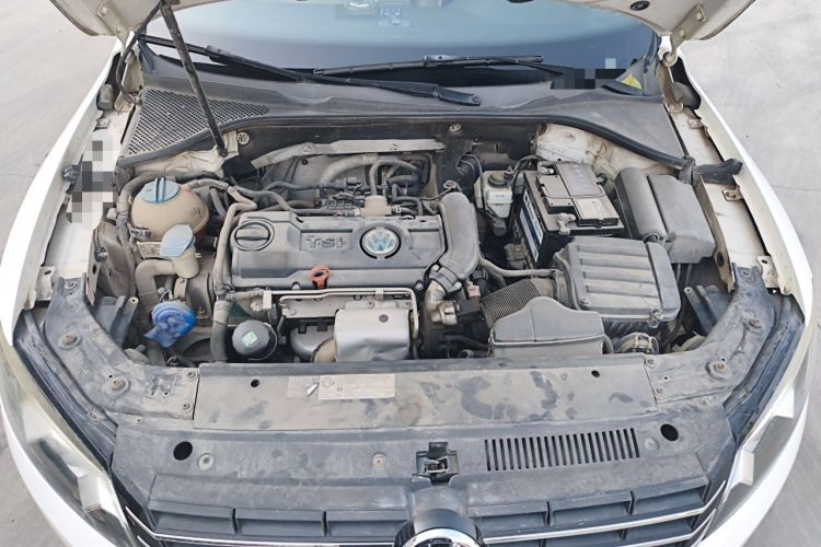 Used Volkswagen Passat 2013 1.4TSI Manual Luxury Edition Engine Bay