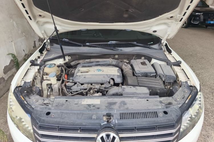 Used Volkswagen Passat 2013 1.8TSI DSG Prestige Edition Engine Bay