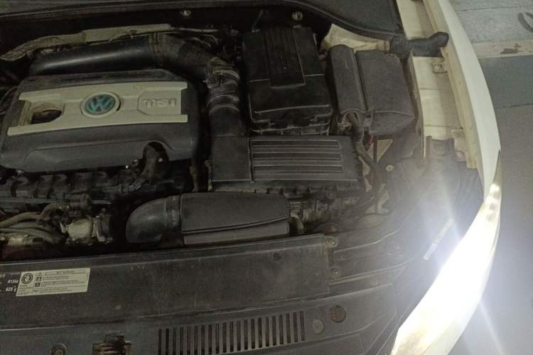Used Volkswagen Passat 2013 1.8TSI DSG Prestige Edition Engine Bay Left