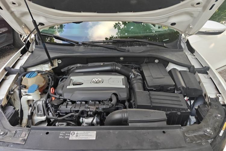 Used Volkswagen Passat 2013 1.8TSI DSG Prestige Edition Engine Bay