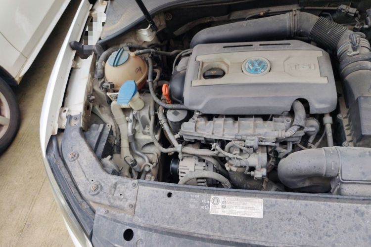 Used Volkswagen Passat 2013 1.8TSI DSG Prestige Edition Engine Bay Right