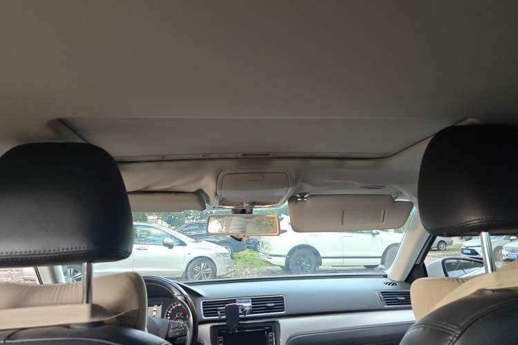 Used Volkswagen Passat 2013 1.8TSI DSG Prestige Edition Headliner
