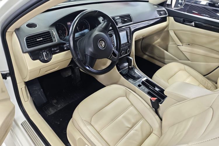 Used Volkswagen Passat 2013 1.8TSI DSG Prestige Edition Interior 4