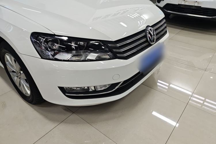 Used Volkswagen Passat 2013 1.8TSI DSG Prestige Edition Left Front Headlight