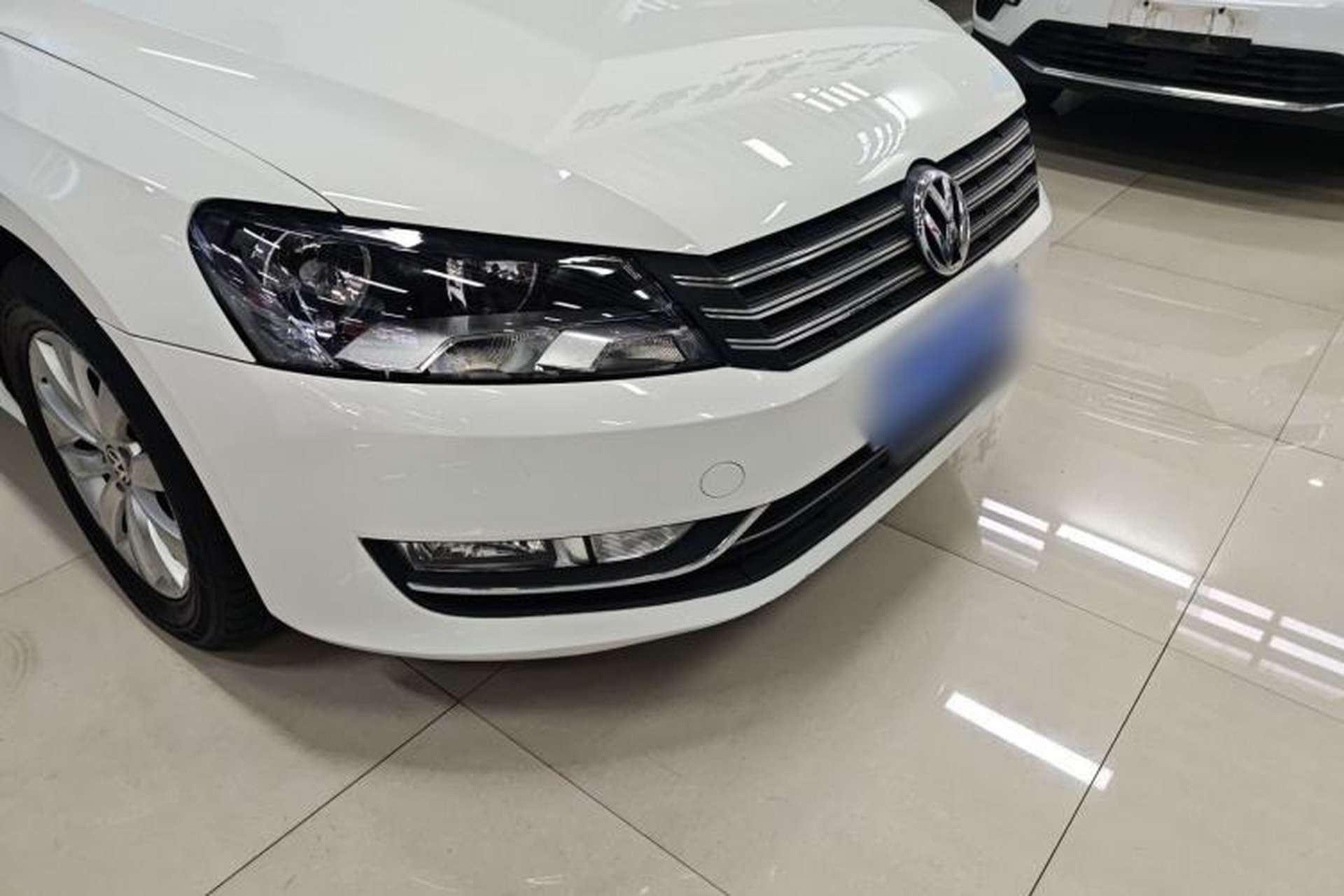 Used Volkswagen Passat 2013 1.8TSI DSG Prestige Edition Left Front Headlight