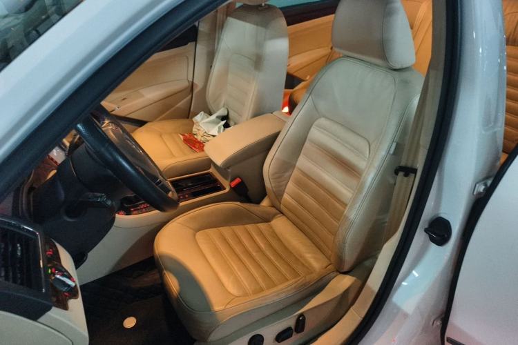Used Volkswagen Passat 2013 1.8TSI DSG Prestige Edition Left Front Seat