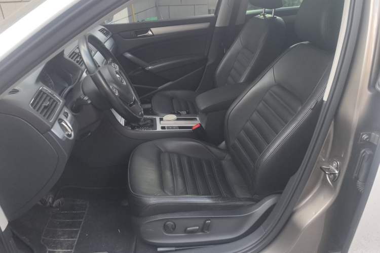 Used Volkswagen Passat 2013 1.8TSI DSG Prestige Edition Left Front Seat