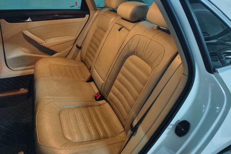 Used Volkswagen Passat 2013 1.8TSI DSG Prestige Edition Left Rear Seat