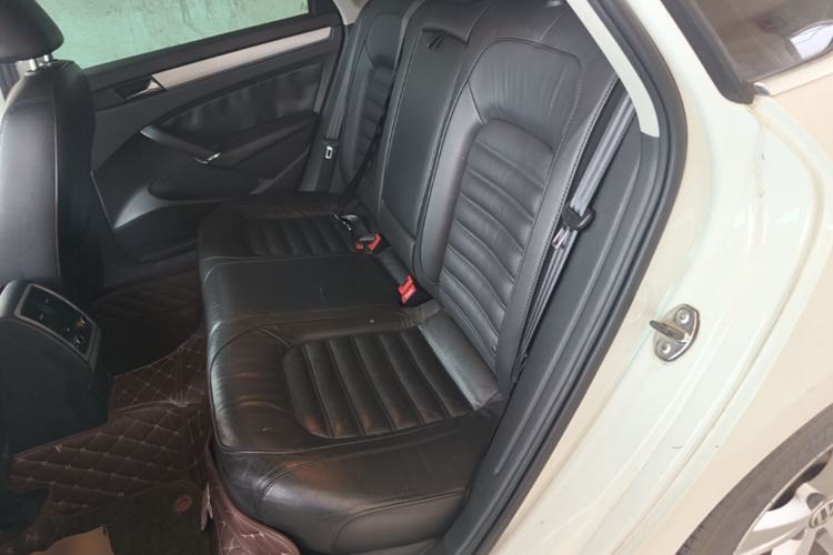 Used Volkswagen Passat 2013 1.8TSI DSG Prestige Edition Left Rear Seat