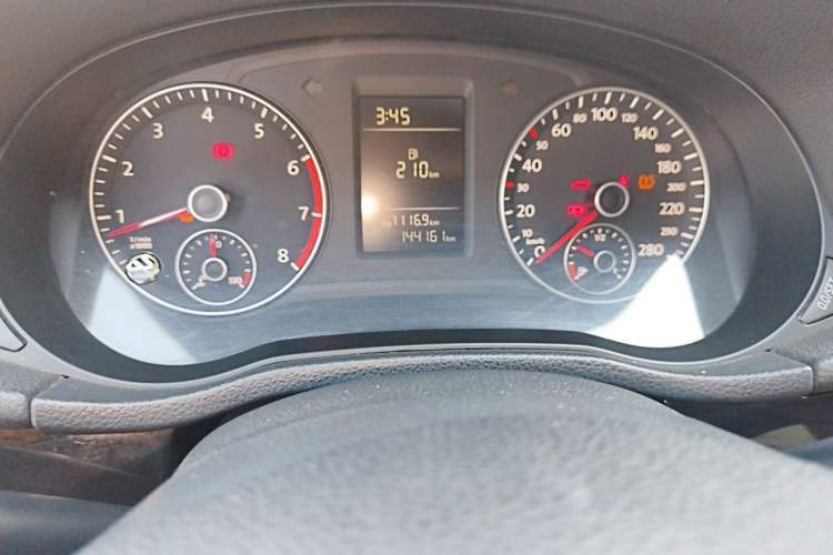 Used Volkswagen Passat 2013 1.4TSI Manual Luxury Edition Odometer Close Up