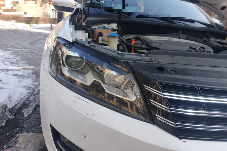 Used Volkswagen Passat 2013 1.8TSI DSG Prestige Edition Right Front Headlight