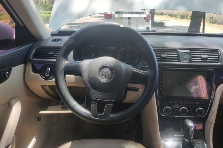 Used Volkswagen Passat 2013 1.8TSI DSG Prestige Edition Steering Wheel