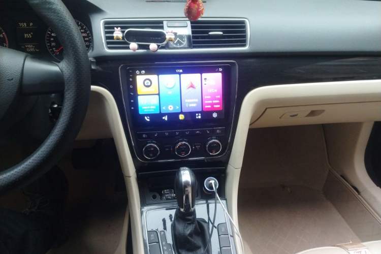 Used Volkswagen Passat 2013 1.8TSI DSG Prestige Edition Audio And AC Panel