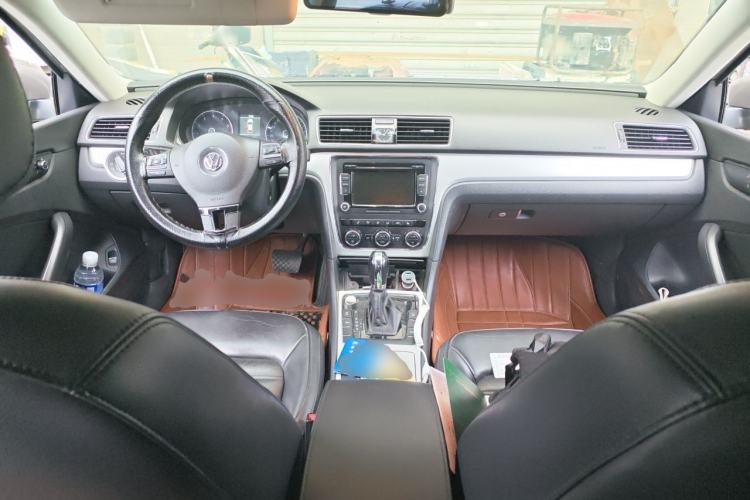Used Volkswagen Passat 2013 1.8TSI DSG Prestige Edition Center Console