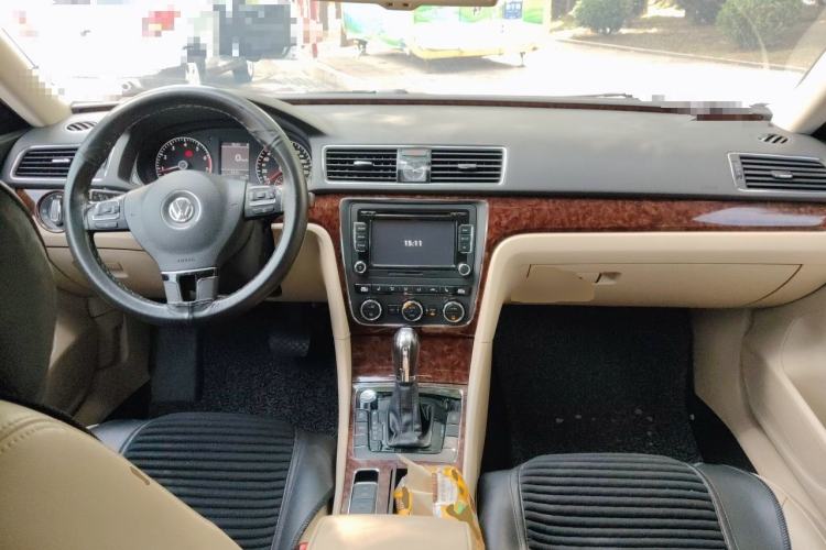 Used Volkswagen Passat 2013 1.8TSI DSG Prestige Edition Center Console