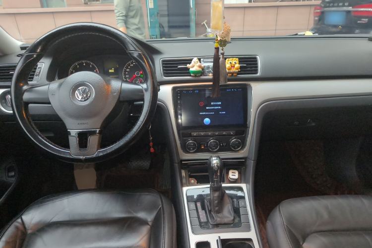 Used Volkswagen Passat 2013 1.8TSI DSG Prestige Edition Center Console