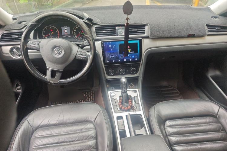 Used Volkswagen Passat 2013 2.0 TSI DSG Prestige Edition Center Console