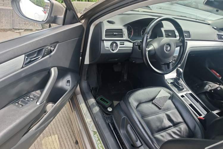 Used Volkswagen Passat 2013 1.8TSI DSG Prestige Edition Driver Seat