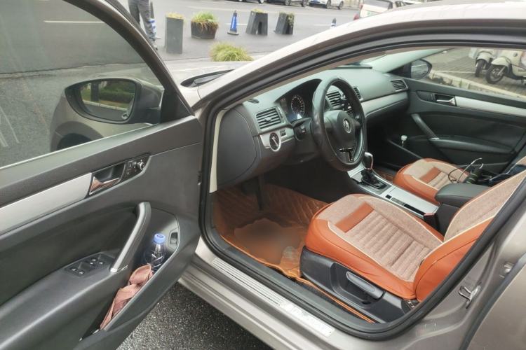 Used Volkswagen Passat 2013 1.8TSI DSG Prestige Edition Driver Seat