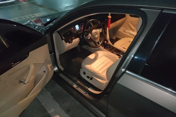 Used Volkswagen Passat 2013 1.8TSI DSG Prestige Edition Driver Seat
