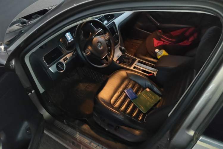 Used Volkswagen Passat 2013 1.8TSI DSG Prestige Edition Driver Seat