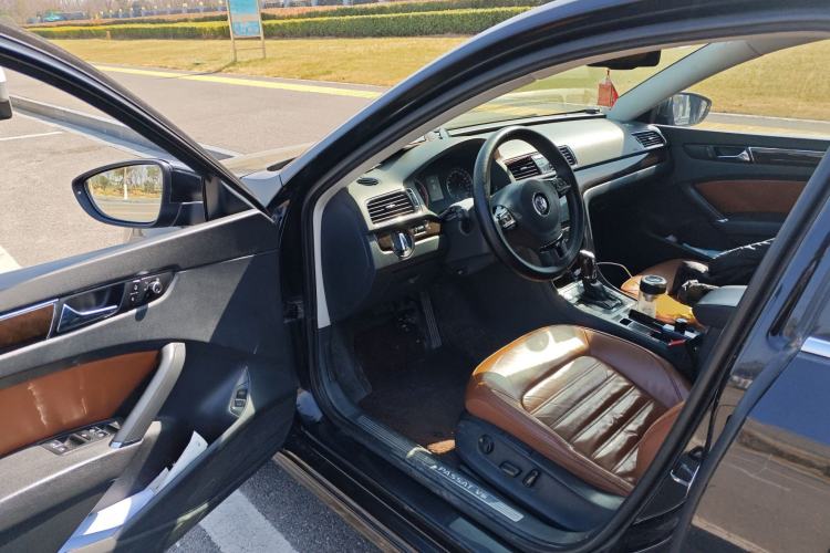Used Volkswagen Passat 2013 3.0L V6 DSG Flagship Edition Driver Seat