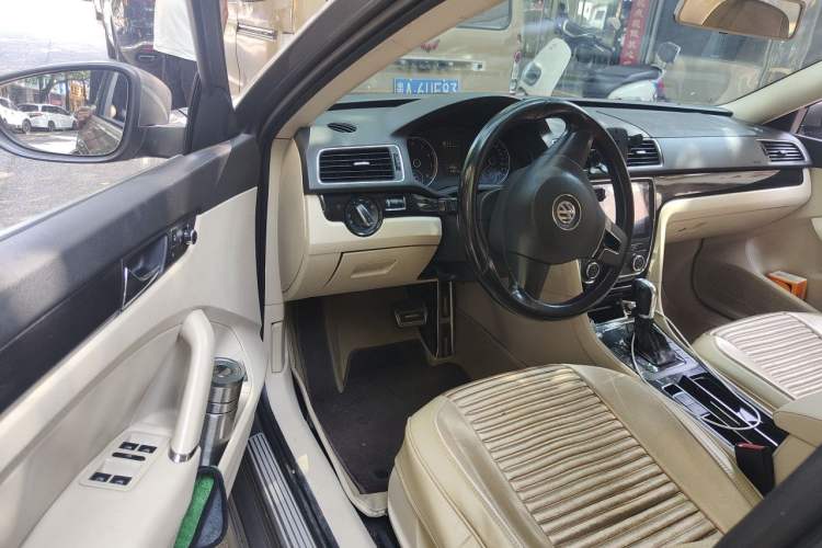 Used Volkswagen Passat 2013 1.8TSI DSG Prestige Edition Driver Seat