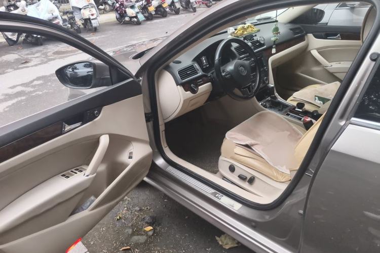 Used Volkswagen Passat 2013 1.8TSI DSG Prestige Edition Driver Seat