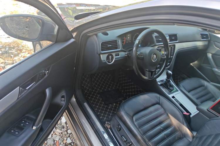 Used Volkswagen Passat 2013 2.0 TSI DSG Prestige Edition Driver Seat