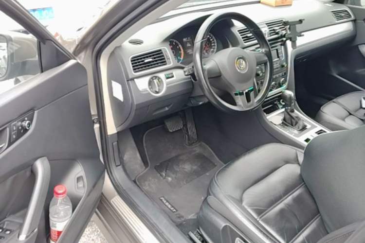 Used Volkswagen Passat 2013 1.8TSI DSG Prestige Edition Driver Seat