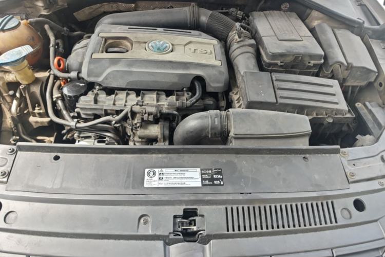Used Volkswagen Passat 2013 1.8TSI DSG Prestige Edition Engine Bay
