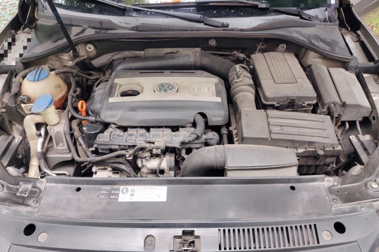 Used Volkswagen Passat 2013 1.8TSI DSG Prestige Edition Engine Bay