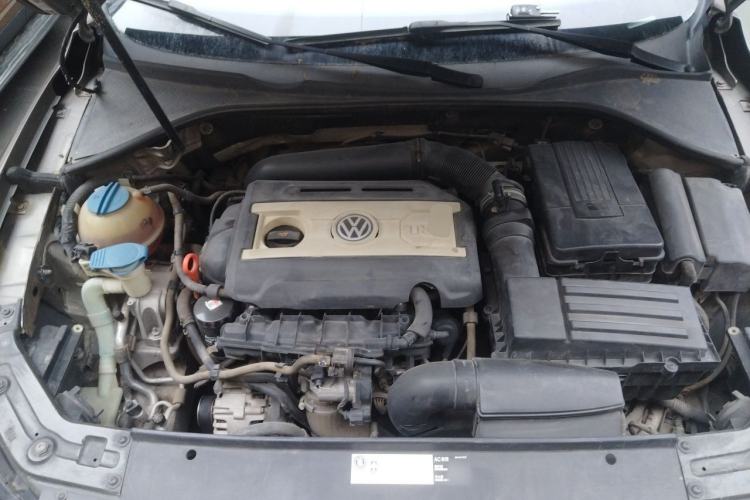 Used Volkswagen Passat 2013 1.8TSI DSG Prestige Edition Engine Bay