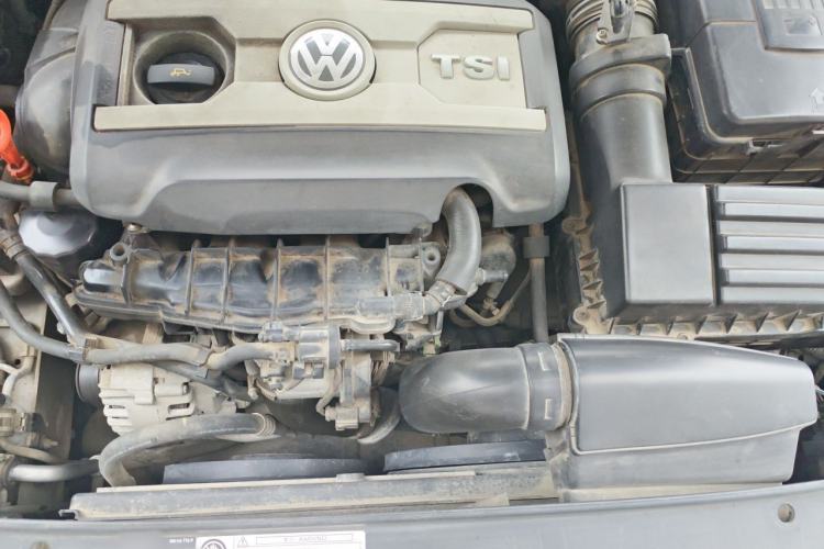 Used Volkswagen Passat 2013 1.8TSI DSG Prestige Edition Engine Bay